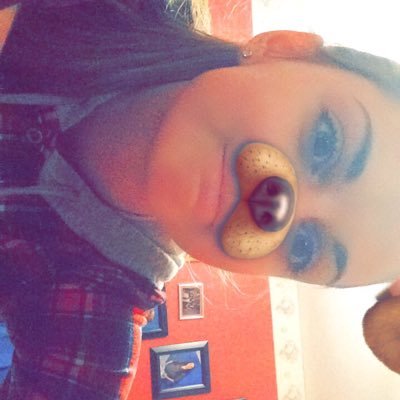 Profile Picture of Roxanne Albert (@RoxanneAlbert12) on Twitter