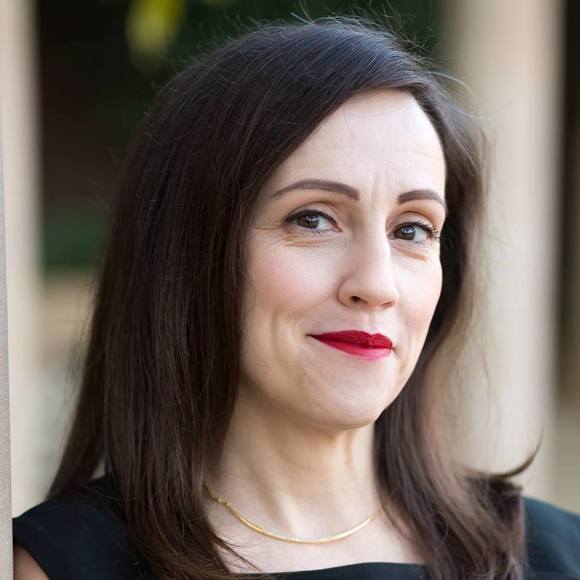 Profile Picture of Nancy Teixeira-jenson (@curtnancy) on Poshmark
