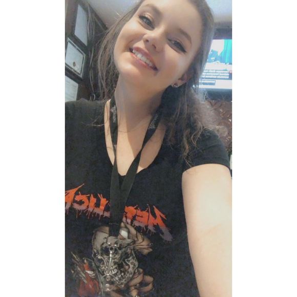 Profile Picture of Casey Robison (@casey_robison_4) on Poshmark