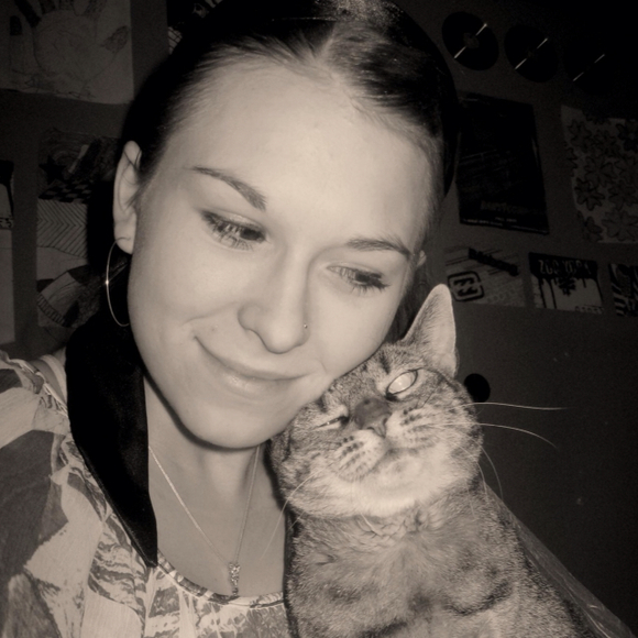 Profile Picture of Meredith Mcclure (@mbaz187) on Poshmark