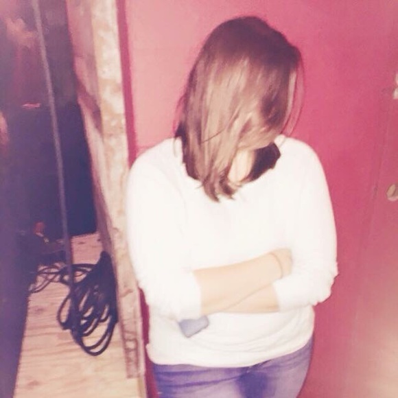 Profile Picture of Megan Pavia (@megzzz04) on Poshmark