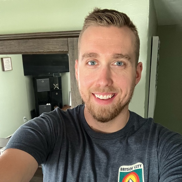 Profile Picture of Joshua Gabrielse (@shualer27) on Poshmark