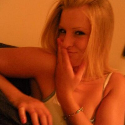 Profile Picture of Amber Renee Wozniak (@arenee010) on Twitter