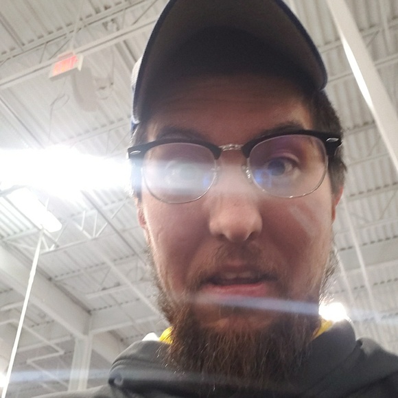 Profile Picture of Kenney Mcleland (@kenpachi302) on Poshmark