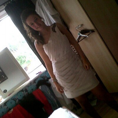 Profile Picture of Leah Heaton (@LeahHeaton) on Twitter