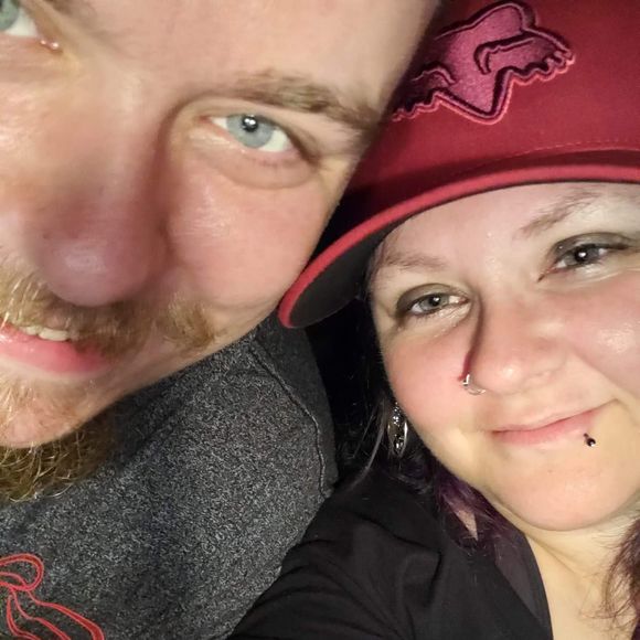 Profile Picture of Dustin Manley (@dustin095) on Poshmark