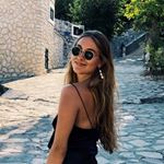 Profile Picture of joséphine ducret (@josephine.victoria.lavinia) on Instagram