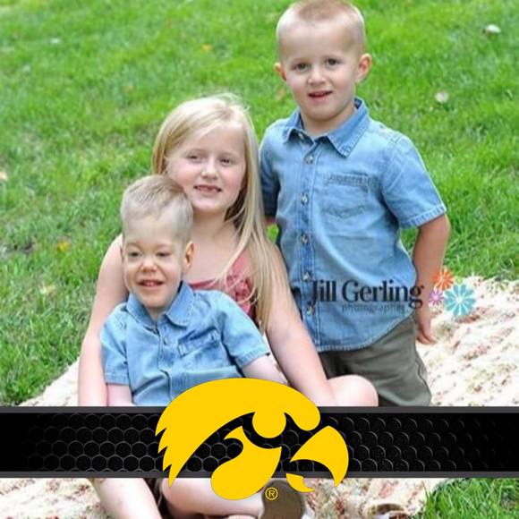 Profile Picture of Deborah Willms (@deborahwillms) on Poshmark