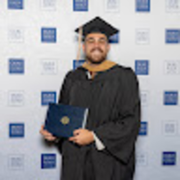 Profile Picture of Stamatios Koulouris (@stam28koulouris) on Poshmark