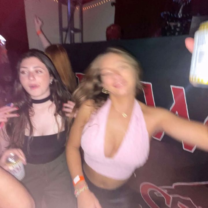 Profile Picture of emmanelson (@emmanelsonnn) on Tiktok