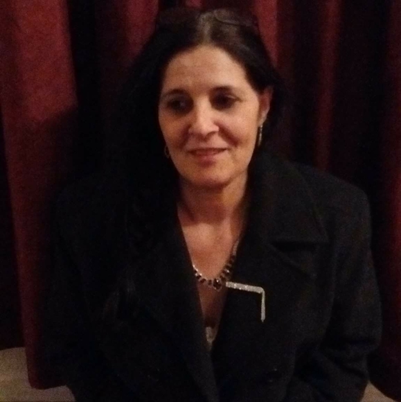 Profile Picture of Charlotte Kobel (@kobelc) on Poshmark