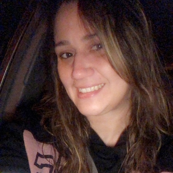 Profile Picture of Sarai Rorosario (@sarita35885) on Poshmark