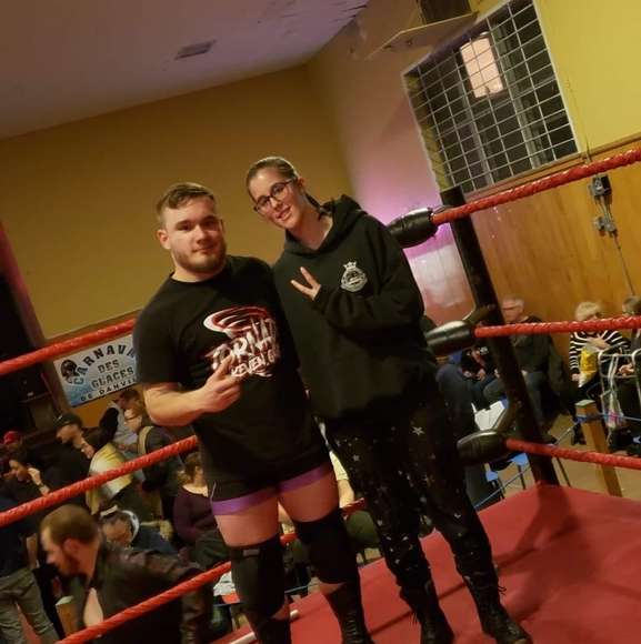 Profile Picture of Reb alex Mignault (@r_mignault) on Poshmark