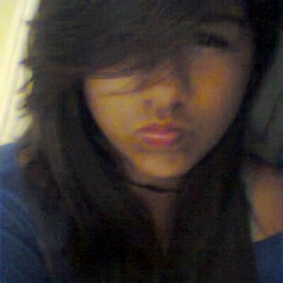 Profile Picture of ROSALINDA REYES (@ROSALIN99341478) on Twitter