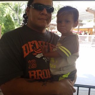 Profile Picture of John Reta (@1strongsun) on Twitter