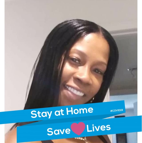 Profile Picture of Tonya Wesley (@tonyaw38) on Poshmark