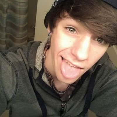 Quentin Warren - Twitter Profile Picture of Quentin Warren (@TheOnlyQwerty) on Twitter