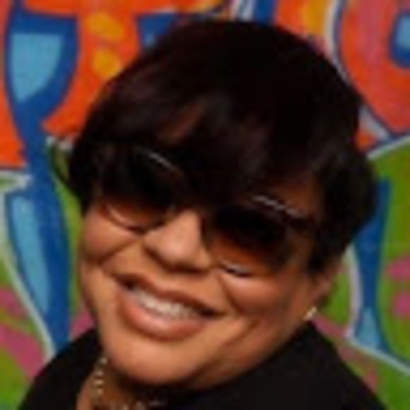 Profile Picture of Tracee Anderson (@traceelag95) on Poshmark