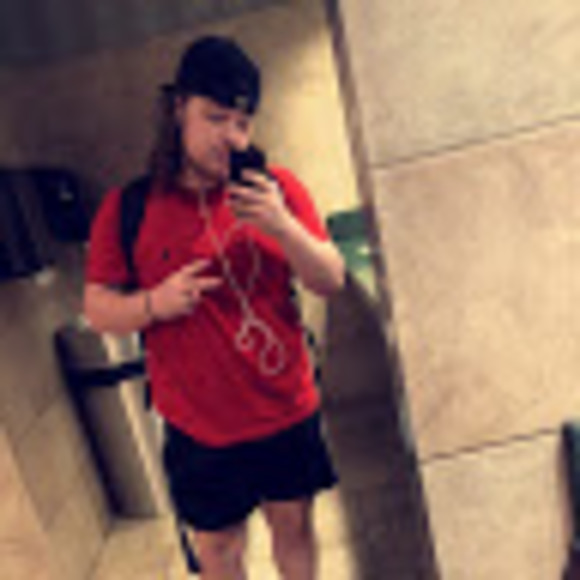 Profile Picture of Dennis Kennedy (@denniskennedy74) on Poshmark