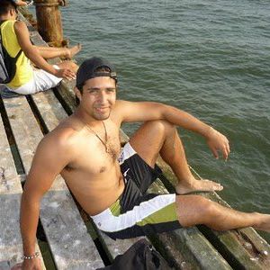 Profile Picture of Roberto Pivaral (@roberto.pivaral) on Facebook