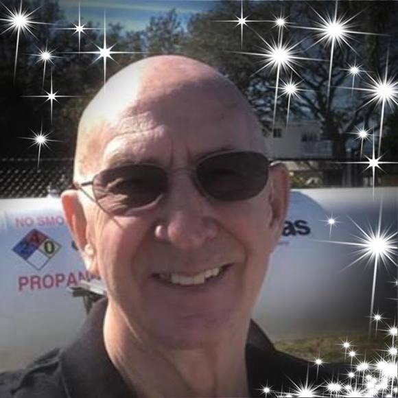 Profile Picture of Robert Whiteside (@rwhites321) on Poshmark