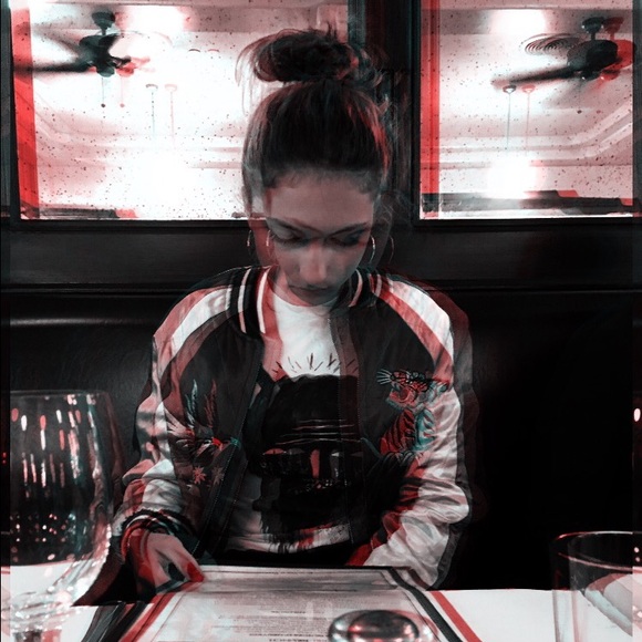 Profile Picture of Nina Sielski (@nina___s) on Poshmark