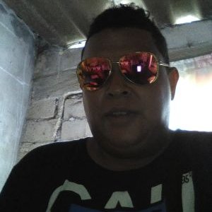 Profile Picture of Luis Alberto Vides (@sharolsofia01) on Twitter