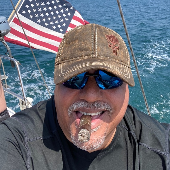 Profile Picture of Fellner Ted (@tfellner) on Poshmark