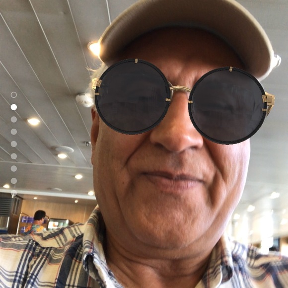 Profile Picture of Shah Tafti (@shah53) on Poshmark