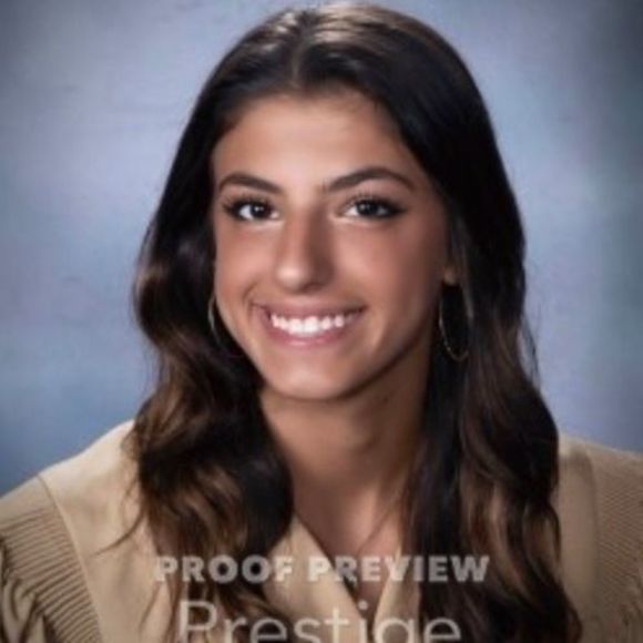 Profile Picture of Emma Mae (@jasforever03) on Poshmark