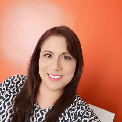 Profile Picture of Rocío López Fonseca (@preguntalearox) on Twitter