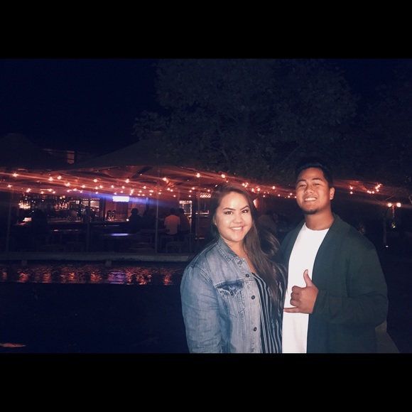 Profile Picture of Pomai Matanane (@pomo14) on Poshmark