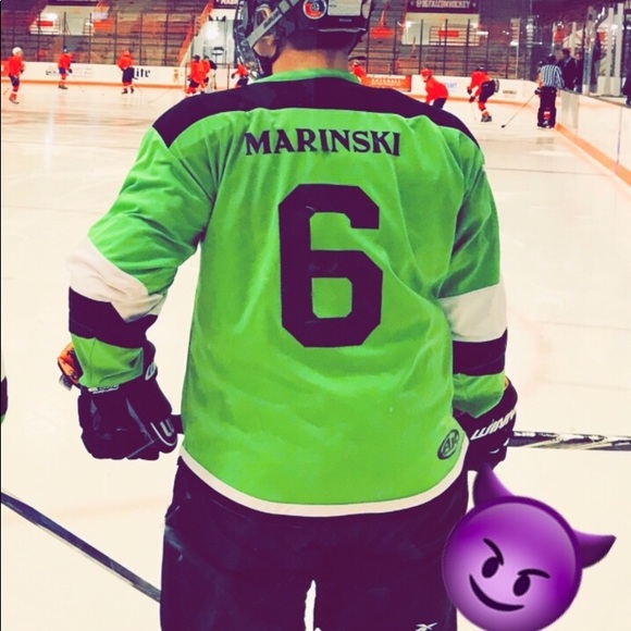 Profile Picture of Chris Marinski (@marinski14) on Poshmark