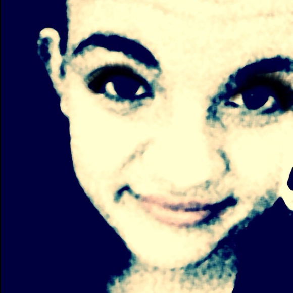 Maddy Clinton - Poshmark Profile Picture of Maddy Clinton (@maddy32165) on Poshmark