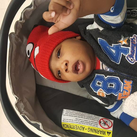 Profile Picture of Michi Michi (@mhijimhiji) on Poshmark