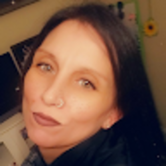 Profile Picture of Tanya Andersen (@tanyaandersen44) on Poshmark