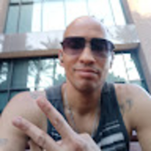 Profile Picture of Brian Coffee (@wonkabeatz) on Poshmark