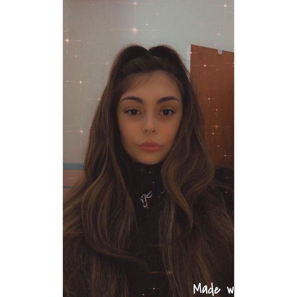 Profile Picture of Amanda Fusello (@mandddxo) on Poshmark
