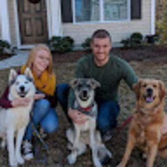 Profile Picture of Zachary Waller (@zacharycwaller) on Poshmark