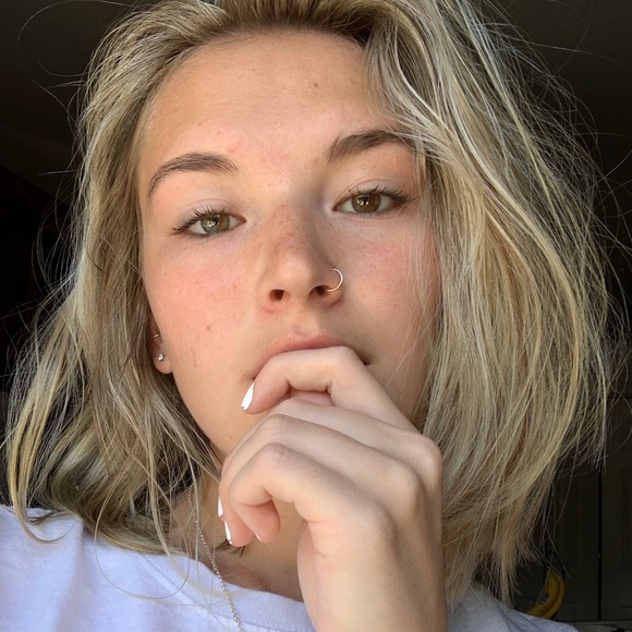 Profile Picture of Morgan Bartran (@mbartran) on Poshmark