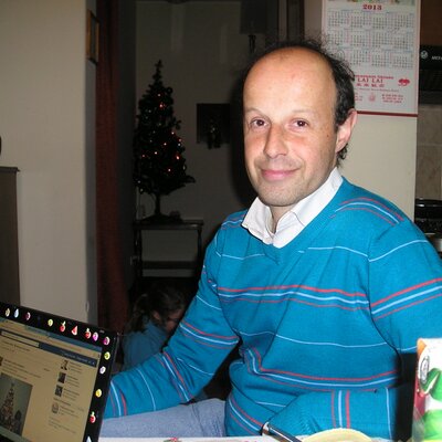 Profile Picture of Hugo Silva (@monica1hugo) on Twitter