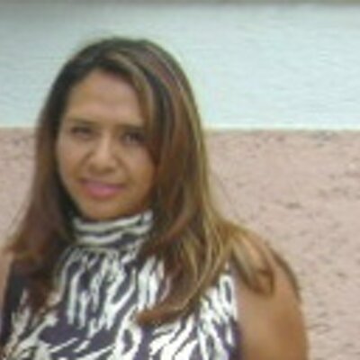 Profile Picture of Paula Tello (@paulinatellosol) on Twitter