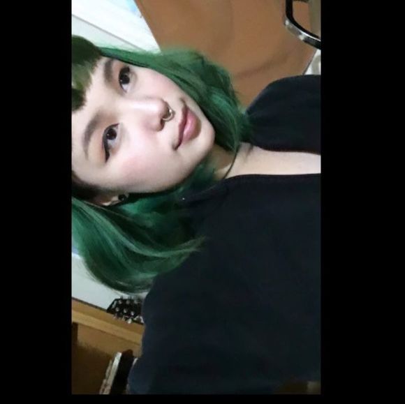 Profile Picture of Erika Omeasoo (@erikaomeasoo) on Poshmark