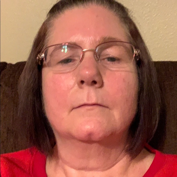 Profile Picture of Sonja Perez (@mzgigglez44) on Poshmark