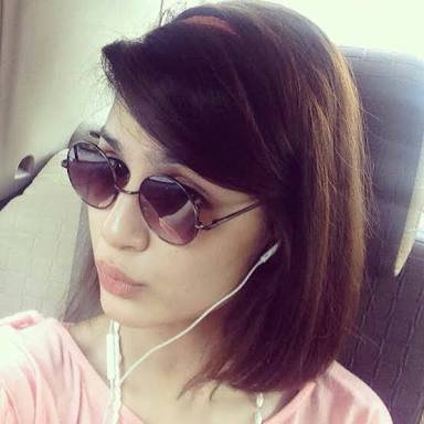 Profile Picture of Saira Qureshi (@KausarSyra) on Twitter