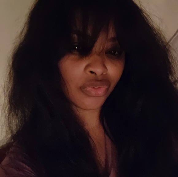 Veejay Campbell - Poshmark Profile Picture of Veejay Campbell (@veejaycb) on Poshmark