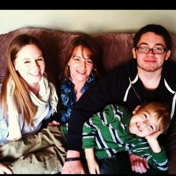 Profile Picture of Suzanne Martin boyd (@suzmarieboyd) on Poshmark