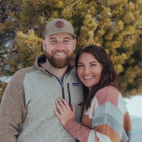 Kaitlin Watson - Poshmark Profile Picture of Kaitlin Watson (@kaitlinpaige24) on Poshmark