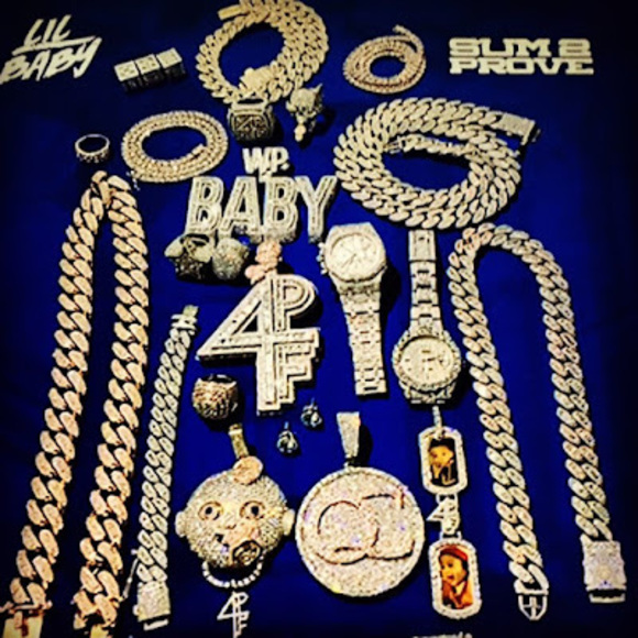 Profile Picture of Justin R (@reynajustin08) on Poshmark