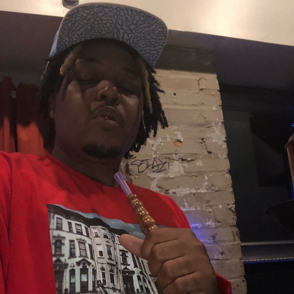 Profile Picture of Darrick Thomas (@chunky3131) on Poshmark